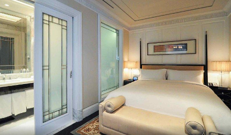 Grand Mercure Hotel on Renmin Square